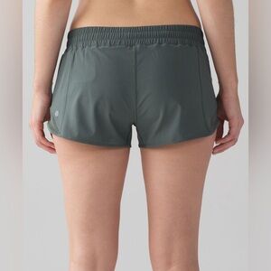 NWOT Lululemon Hotty Hot Short II 2.5" In Dark Forest